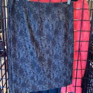 Worth grey flannel with black lace overlay skirt size 6 hardly worn